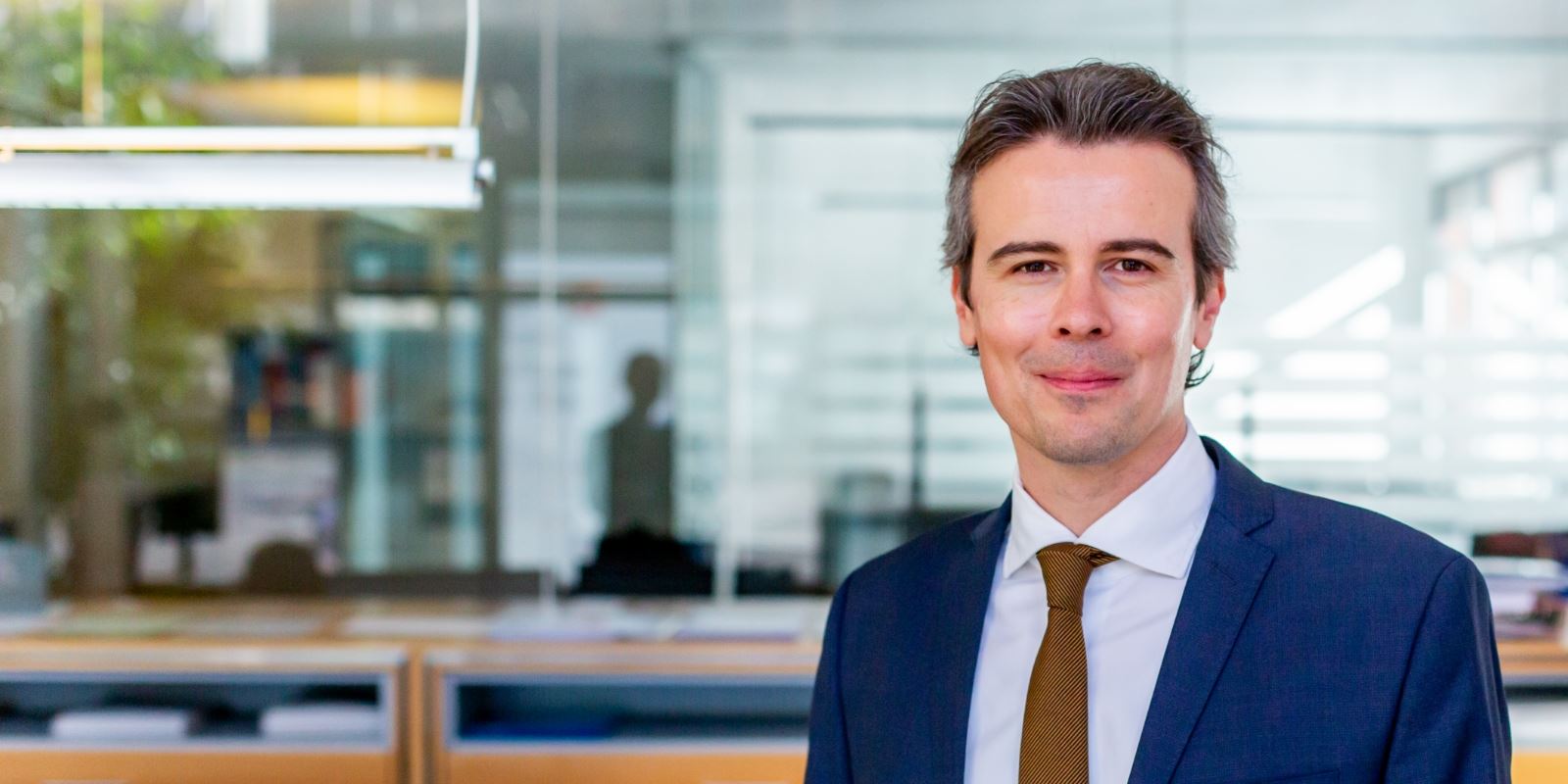 Dr. Mirko Oliva